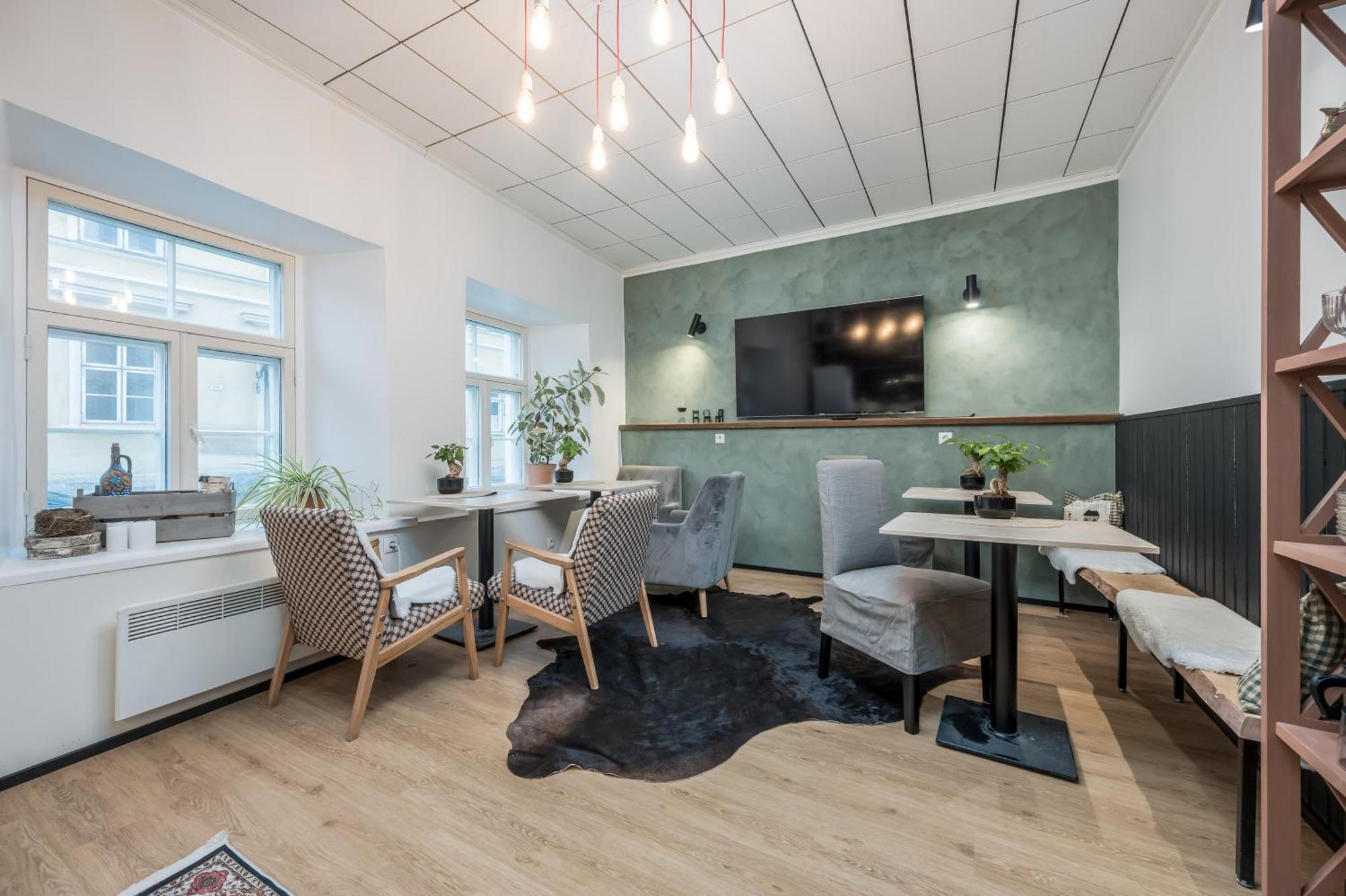 Old Town Boho Guesthouse Tallinn Bagian luar foto
