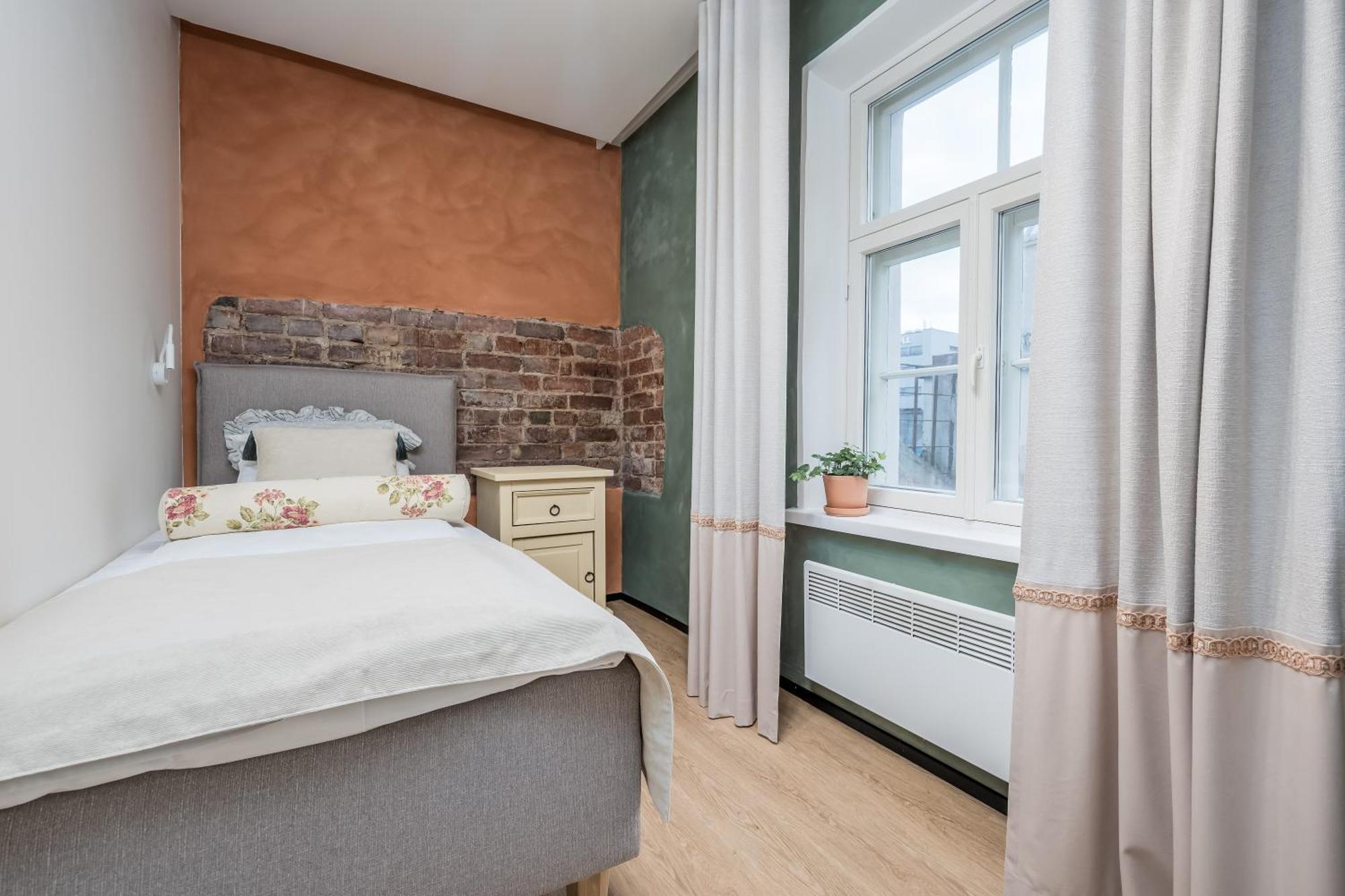 Old Town Boho Guesthouse Tallinn Bagian luar foto