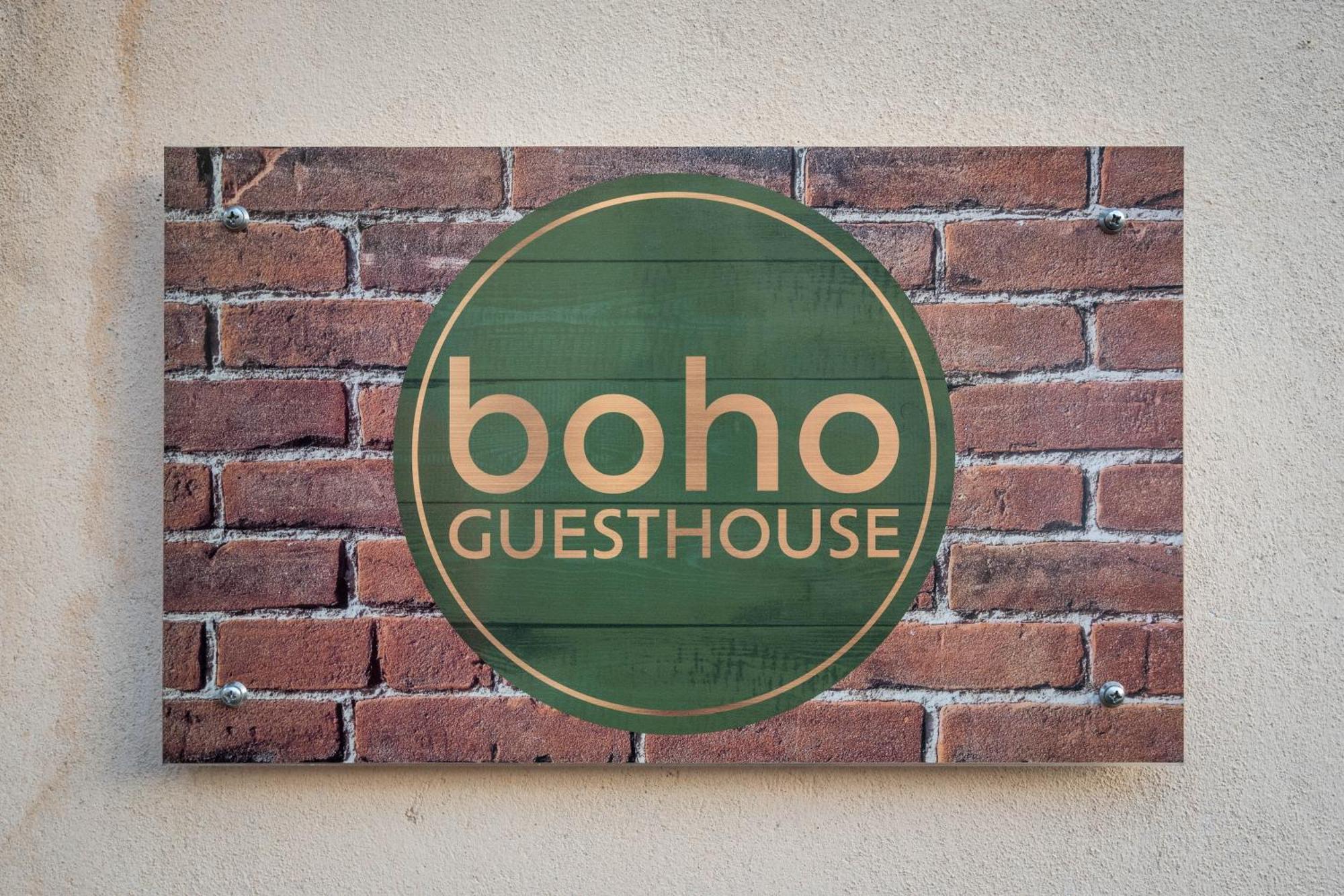 Old Town Boho Guesthouse Tallinn Bagian luar foto