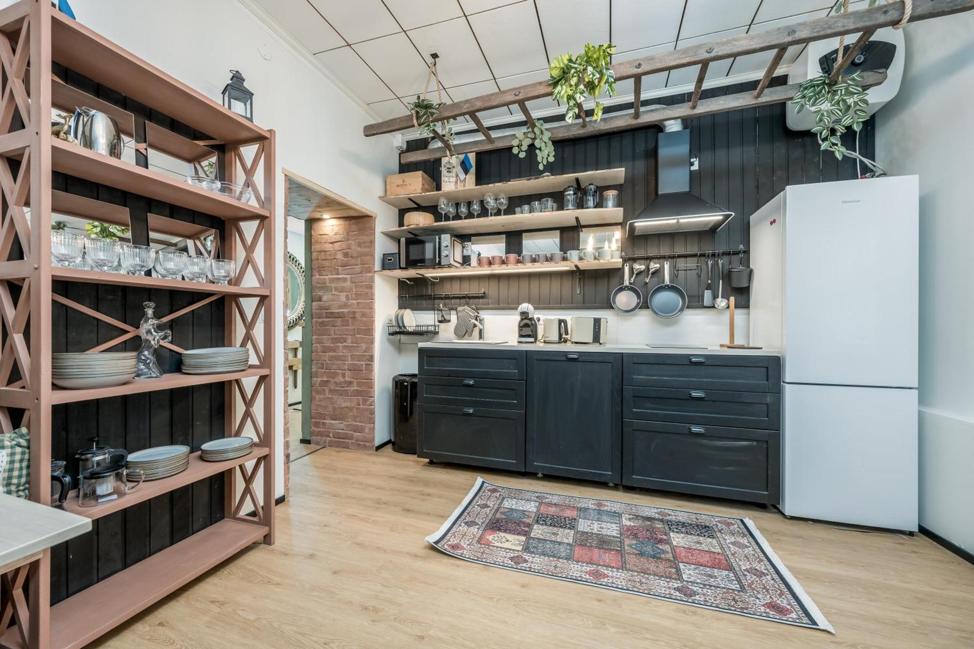 Old Town Boho Guesthouse Tallinn Bagian luar foto