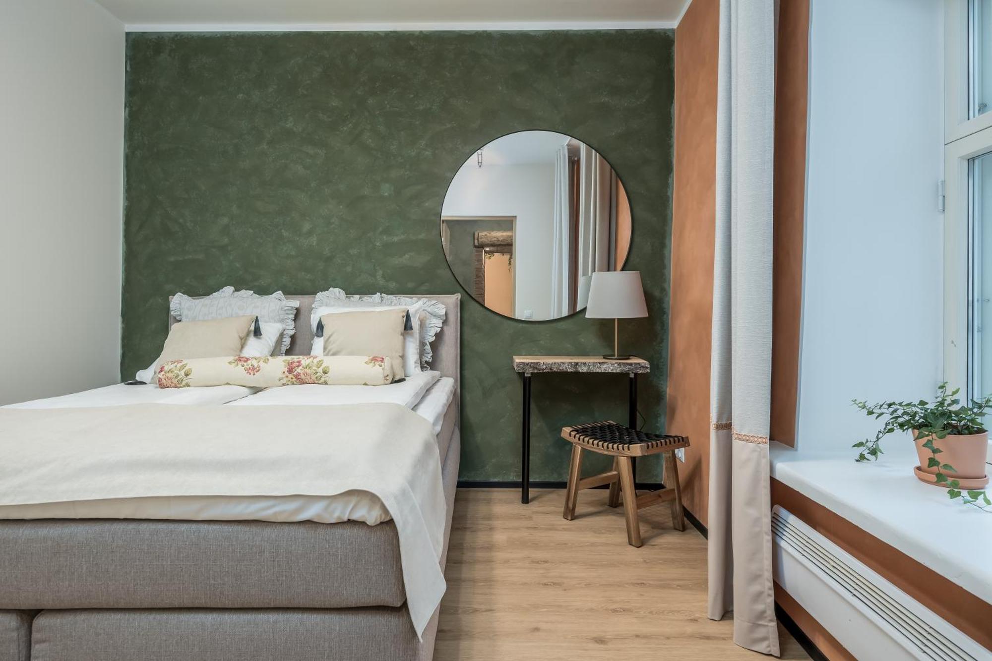 Old Town Boho Guesthouse Tallinn Bagian luar foto